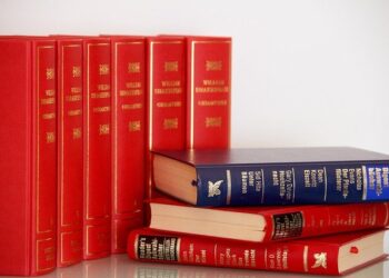 Why is Shakespeare still taught in schools today?