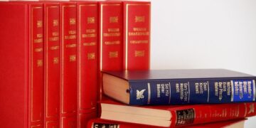 Why is Shakespeare still taught in schools today?