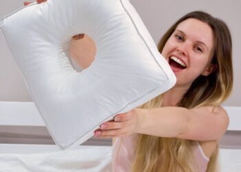 5 Reasons You Need a Pillow with a Hole