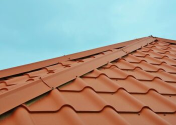 Why Use A Roofer Near Me?