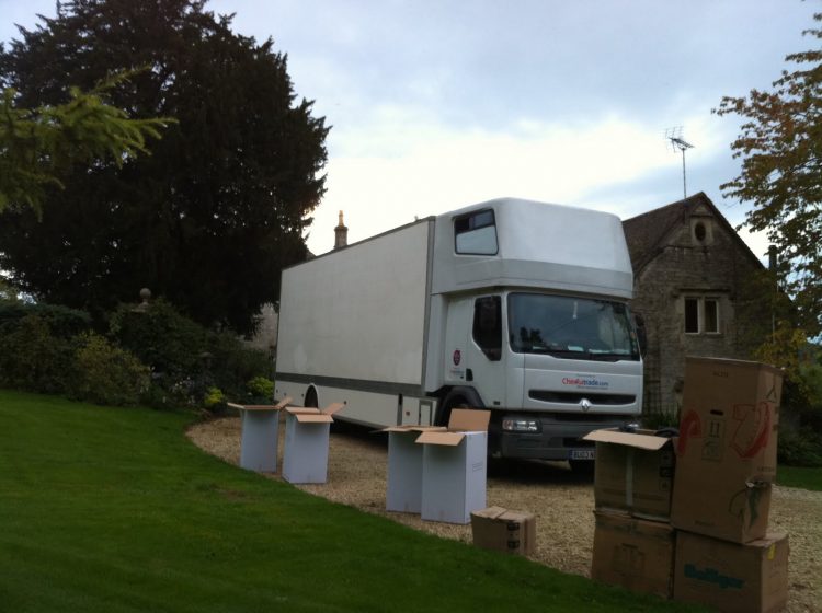 Moving House? Here’s How Cornwall Furniture Movers Can Make Your Move Easier