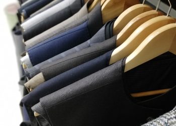 How to Buy A Dress Shirt