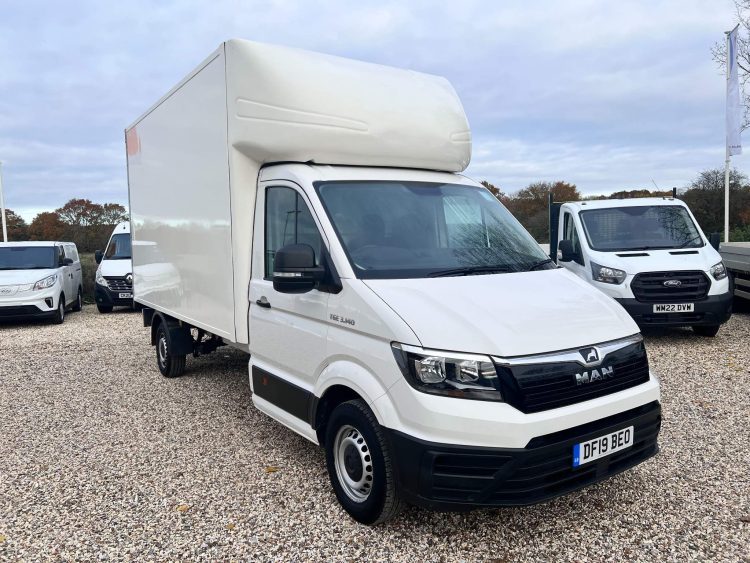 Advantages For You On Hiring A Man And Van Service