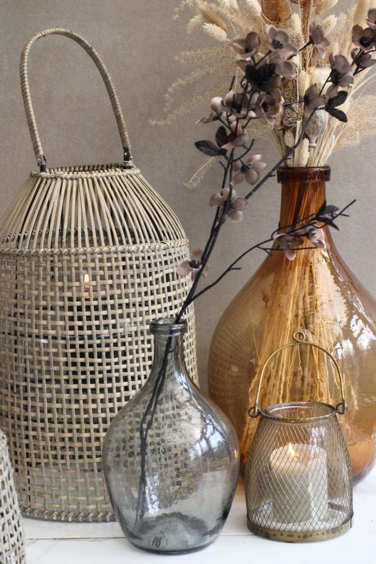 Do Glass Vases Really Enhance the Beauty of a Room?