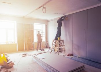 Benefits of Hiring Professional Builders for Home Renovation