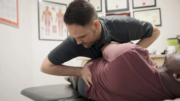 What is a Chiropractor?