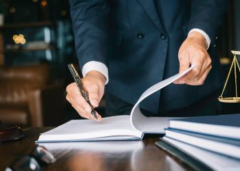 The Benefits Of Hiring A Lawyer