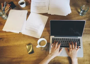 How Freelance Copywriters Can Save You A Job