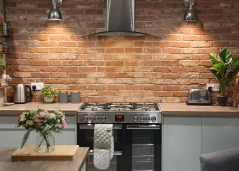 Red Brick Wall Tiles: The Perfect Way to Add Style and Sophistication to Your Home