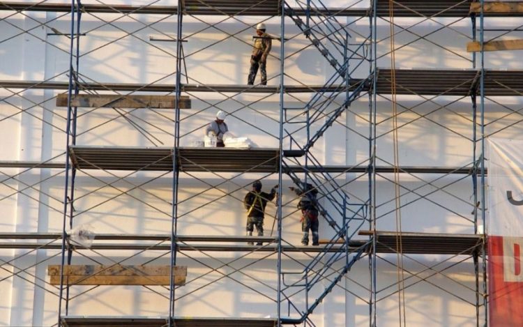 Elevating Construction Standards: The Essential Need for Kent-based Scaffolding Professionals