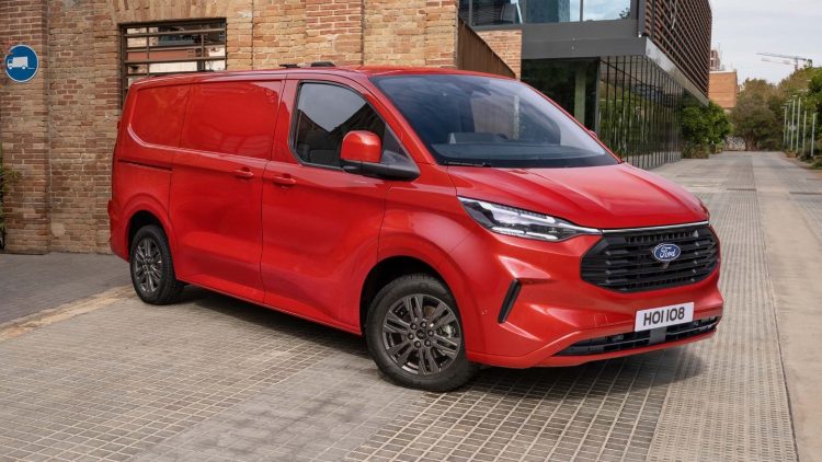 The Top Reasons to Buy a New Ford Transit Custom