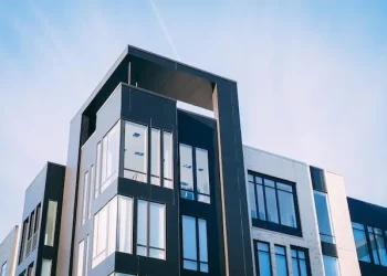 How to Choose the Right Serviced Apartment Insurance Policy