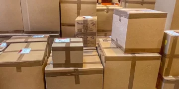 Customization and Quality: How Top Giftware Manufacturers Stand Out