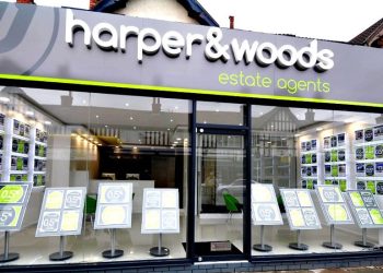 Why Use a Professional Shopfront Company?