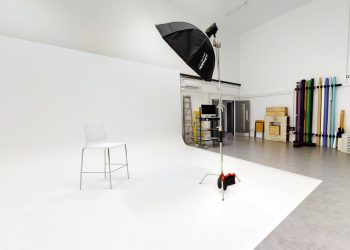 The Curved Space That Opens Creative Possibilities: Exploring Infinity Cove Studios