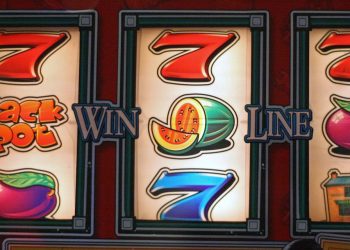 Spin the Reels and Win Big: How to Play Online Slots
