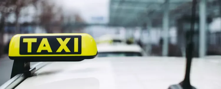Local Insights: Recommendations for a Memorable Taxi Trip from Sofia to Bansko