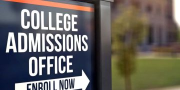 A Comprehensive Guide: How to Get into College in the US