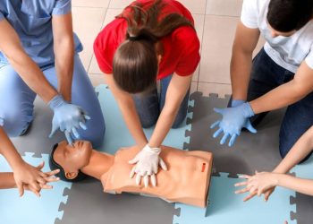 Cultivating a Culture of Safety: The Role of Workplace First Aid Courses in Business