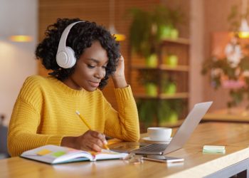Beyond the Classroom Walls: The Rise of Online Italian Tutoring and its Benefits