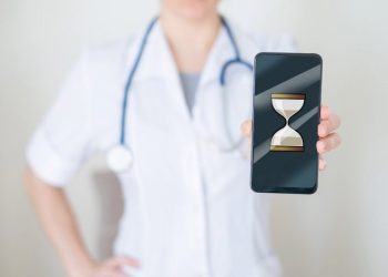 Exploring the Benefits of Seeing a Longevity Doctor Nearby