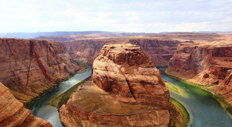 Factors to Consider When Booking the Best Grand Canyon Hotels