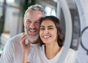 Swipe Right for Success? Exploring the Link Between Social Media Use and Sugar Dating Trends