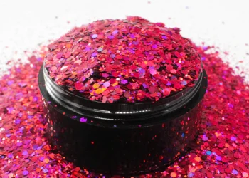 A Glittering Guide: Exploring the Uses of Holographic Pink Glitter