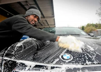 Why Regular Car Washing in London is Essential for Urban Drivers