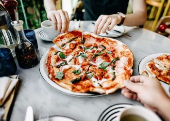 From Dough to Delight: Navigating Londons Pizza Landscape