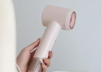 Hair Care Transformed: The Everyday Advantages of the Laifen Hair Dryer