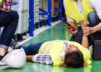 Protecting Your Workforce: How to Source Quality Emergency First Aid at Work Training in Oldham
