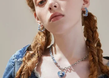 A Guide to Selecting the Perfect Sterling Silver Earrings in the UK