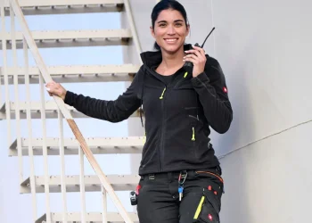 Beyond One-Size-Fits-All: The Business Case for Investing in Dedicated Ladies Workwear